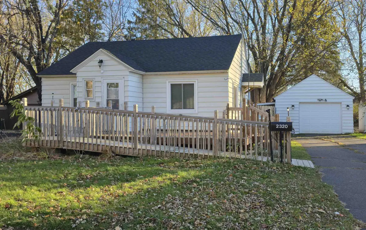 2320 Selmser Ave, Cloquet, MN 55720 - #1