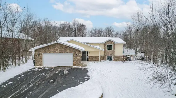 4809 Oak Ridge Dr, Hermantown, MN 55811