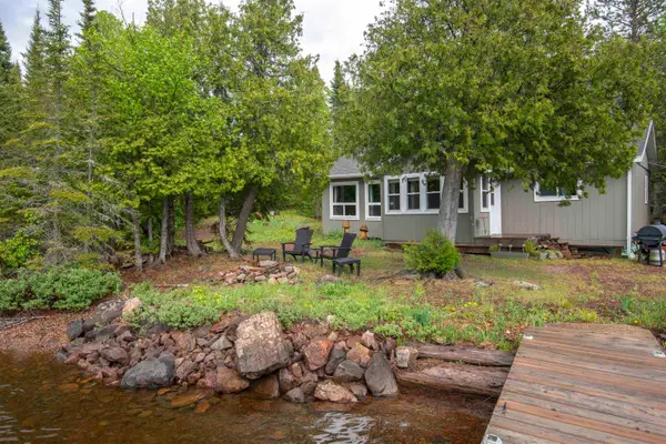 89 Boulder Blvd, Hovland, MN 55606