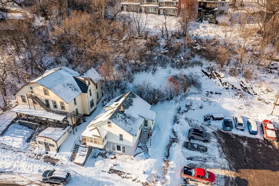 727 W 1st St, Duluth, MN 55806 - Image #2