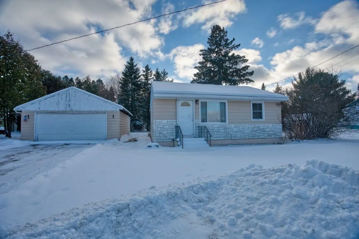 15 E 3rd Ave S, Aurora, MN 55705-0000 - Image #1