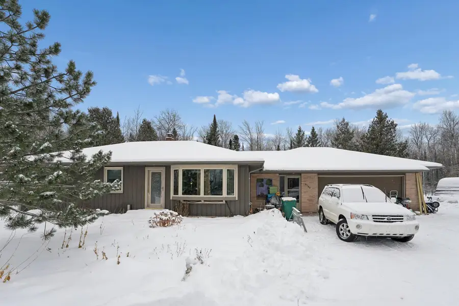 8148 E Spaulding Rd, South Range, WI 54874 - Image #2