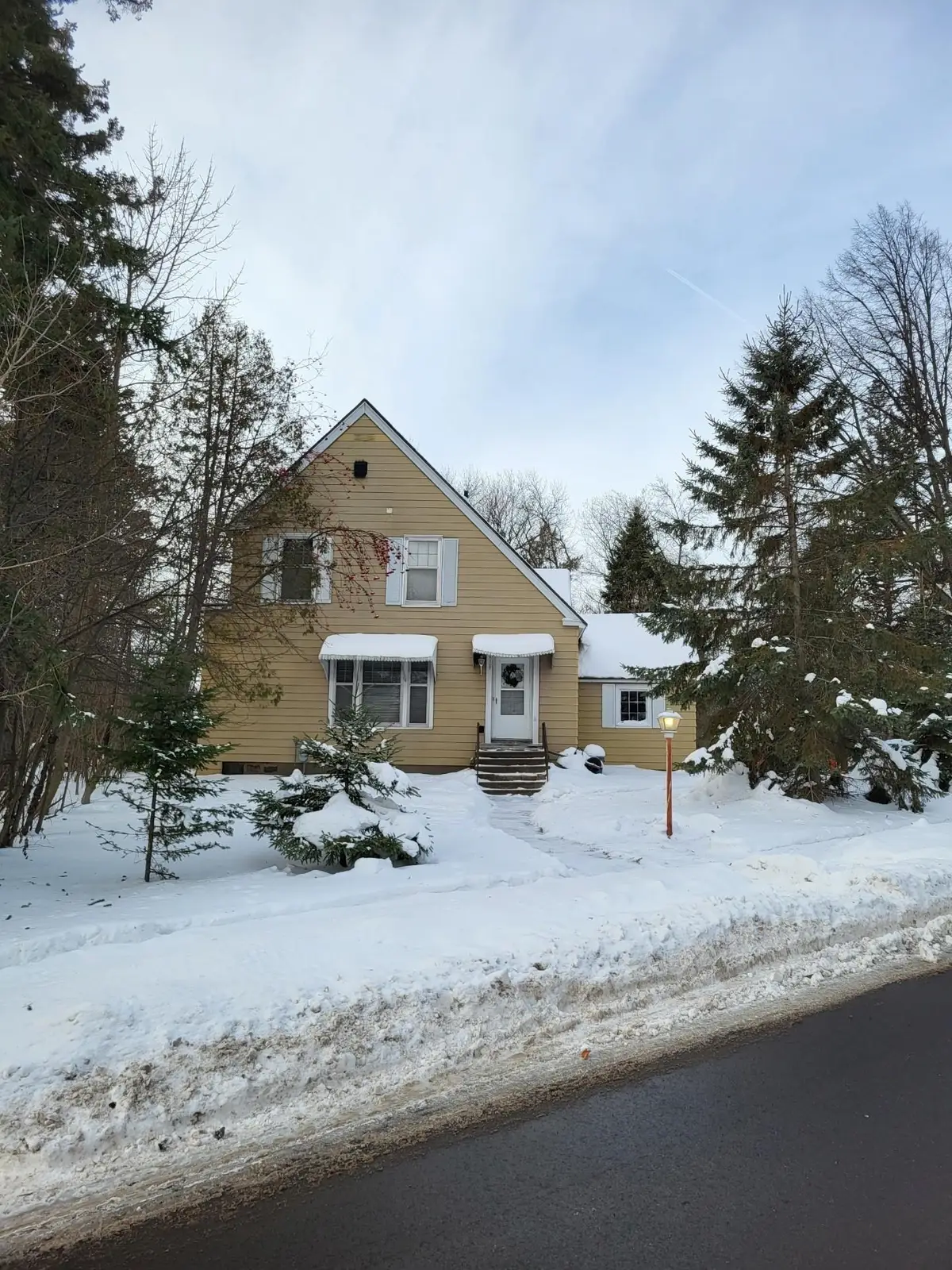 2105 Vermilion Rd, Duluth, MN 55803 - Image #1