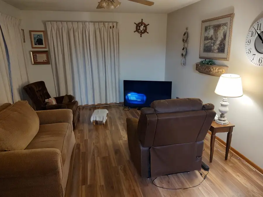 201 N 4th Ave W, Washburn, WI 54891 - Image #2