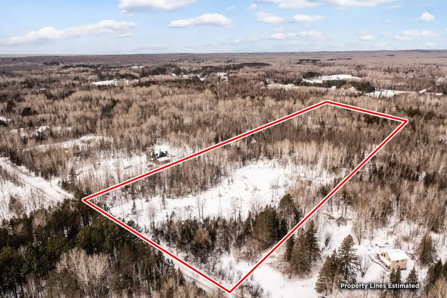 2597 Lauren Rd, Duluth, MN 55804 - Image #2