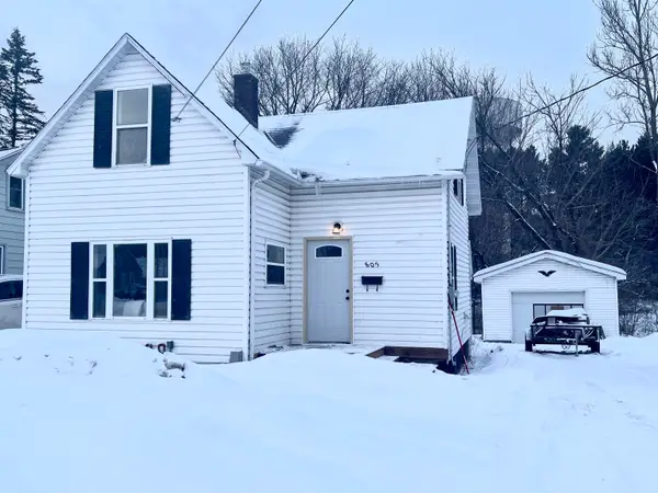 805 Park Ave, Cloquet, MN 55720