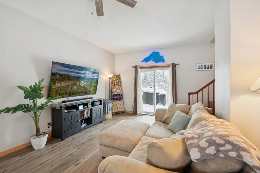 220 W 5th Ave, Washburn, WI 54891 - Image #3