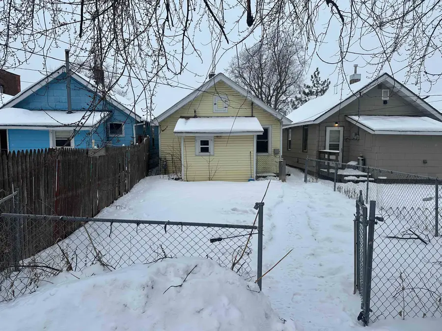 1216 Hughitt Ave, Superior, WI 54880 - Image #2