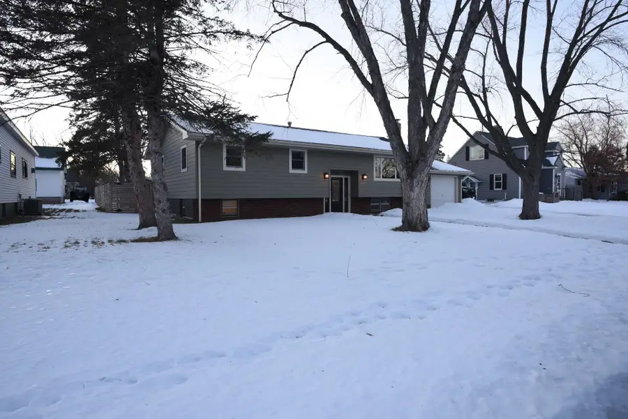1217 6th Ave W, Ashland, WI 54806 - Image #2