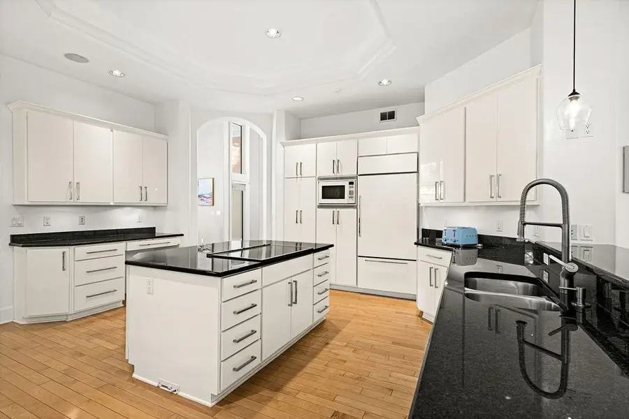 560 Marshall St, Duluth, MN 55803 - Image #3