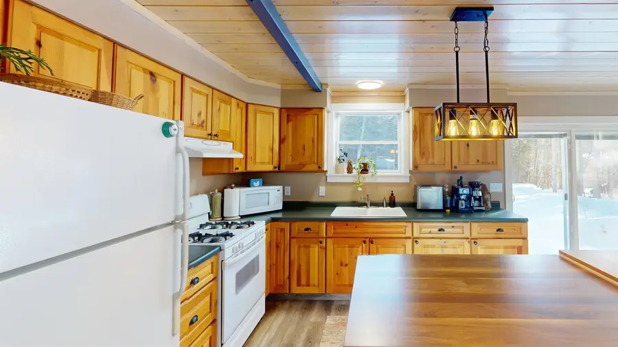 550 Humphrey Cr, Grand Marais, MN 55604 - #3