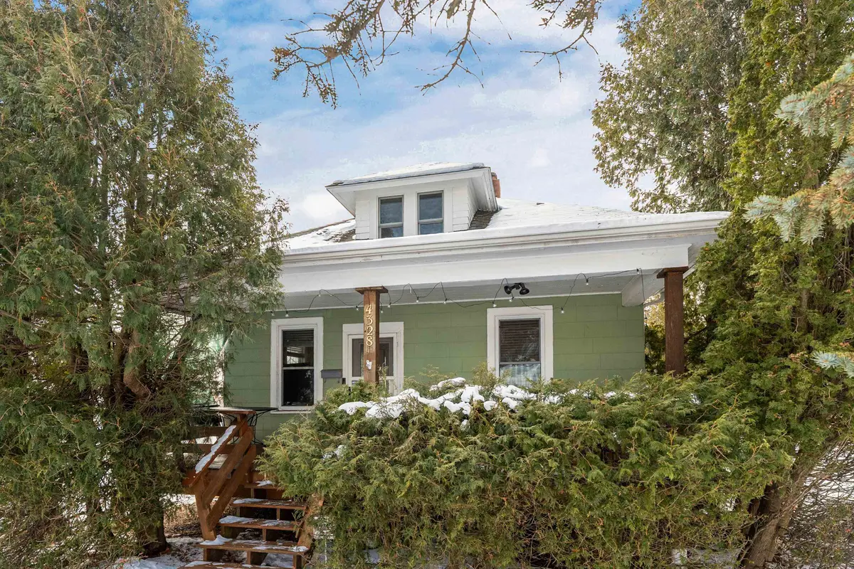 4328 Dodge St, Duluth, MN 55804 - #1