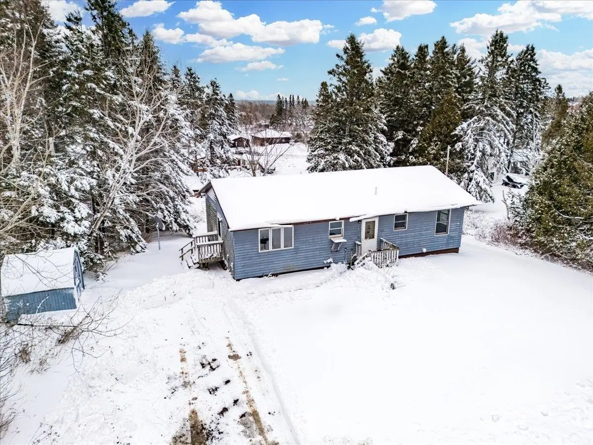 226 W 3rd St, Knife River, MN 55609 - #1