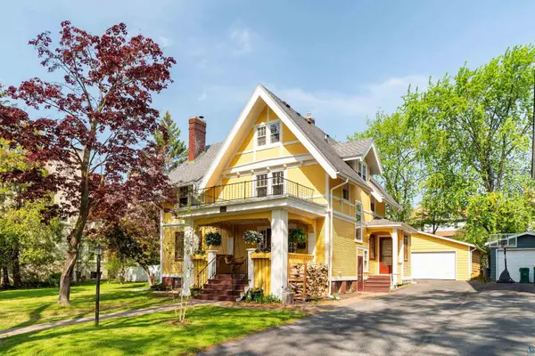 2415 E 2nd St, Duluth, MN 55812