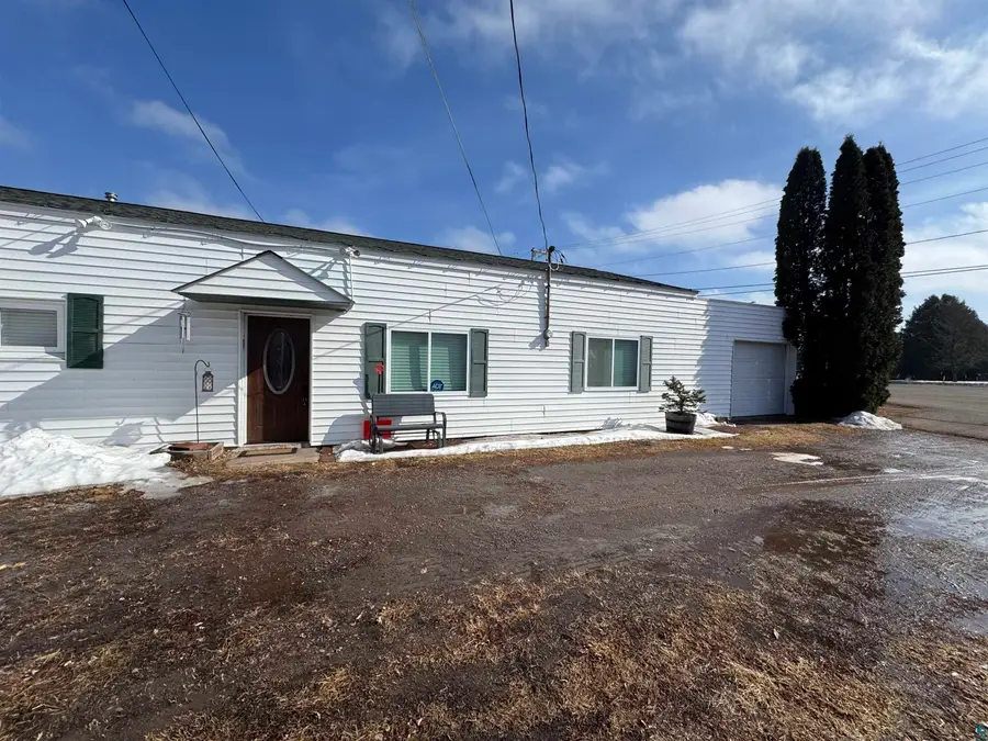 406 4th St, Moose Lake, MN 55767 - #2