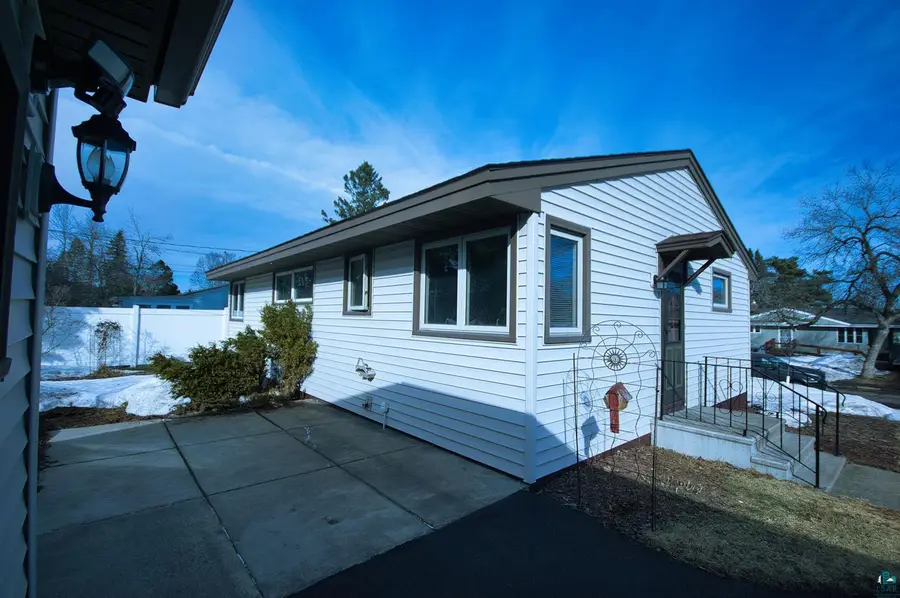 817 Maple Bend Dr, Duluth, MN 55811 - #3