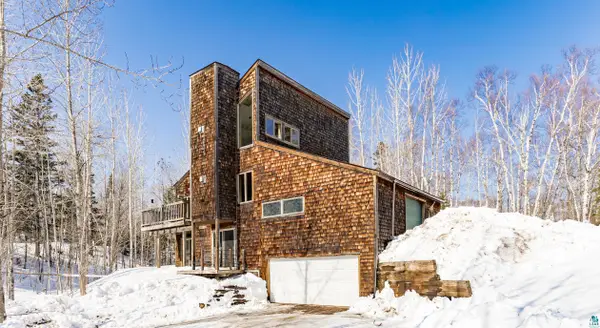 67 Snowshoe Tr, Tofte, MN 55615