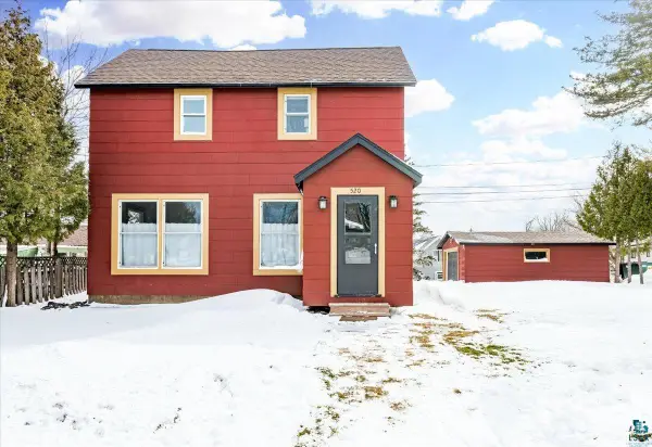 520 7th Ave, Two Harbors, MN 55616