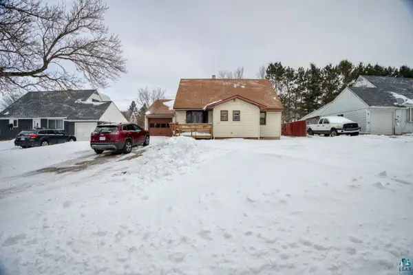 417 Arlington Rd, Hoyt Lakes, MN 55750-0000