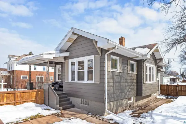 2022 Missouri Ave, Superior, WI 54880