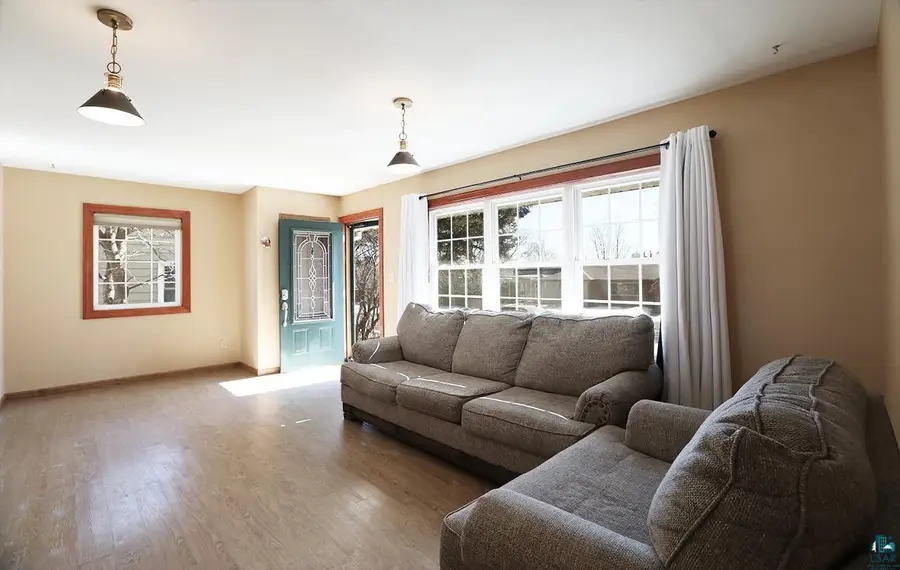 811 N 7th St, Virginia, MN 55792 - #2