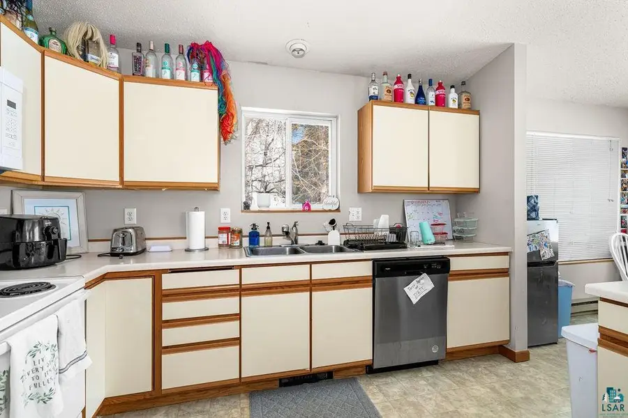 2425 Vermilion Rd, Duluth, MN 55803 - #3