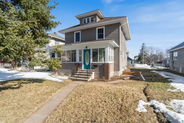 3718 W 4th St, Duluth, MN 55807