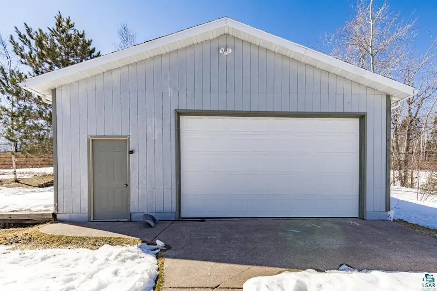 2315 Portage Dr, Duluth, MN 55811 - #2