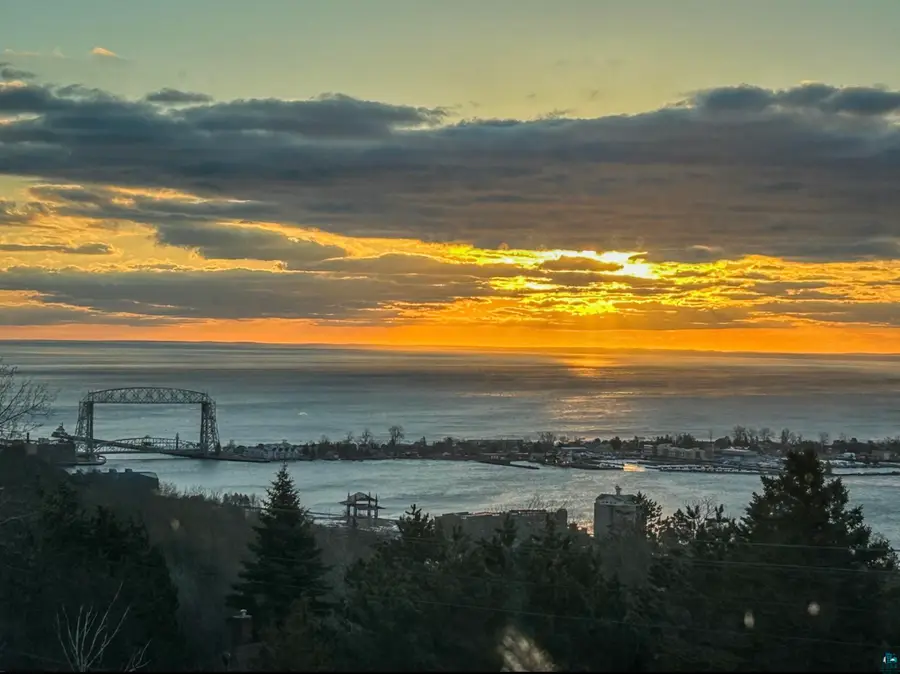 1232 W 5th St, Duluth, MN 55806 - #3