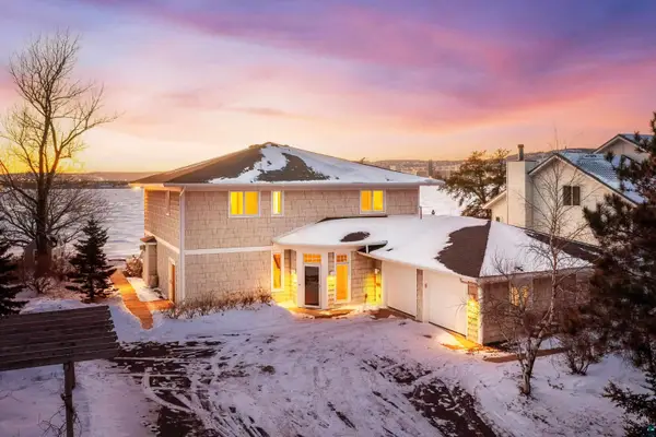 312 Harbor Point Cr, Duluth, MN 55802