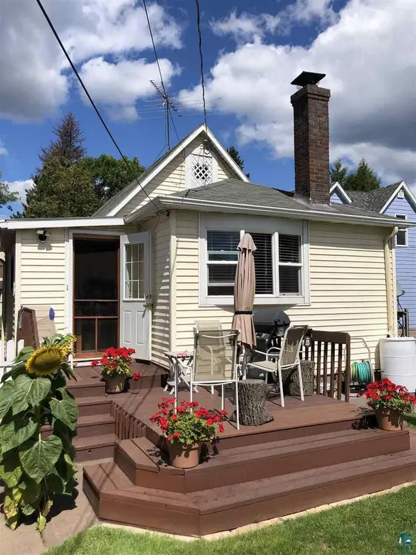 806 5th Ave, Two Harbors, MN 55616