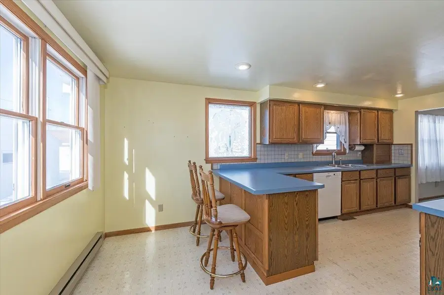 818 Lincoln St, Superior, WI 54880 - #3