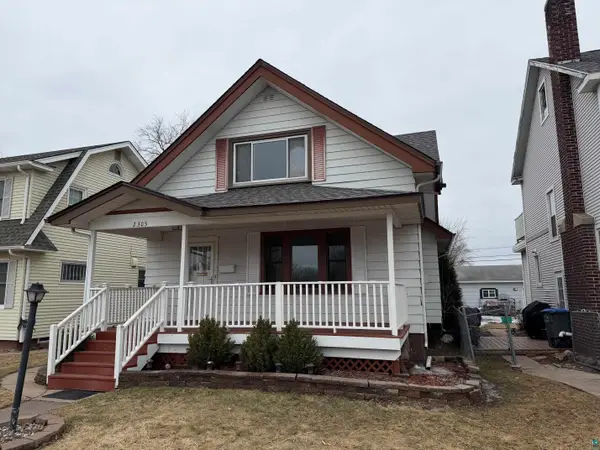 2305 John Ave, Superior, WI 54880