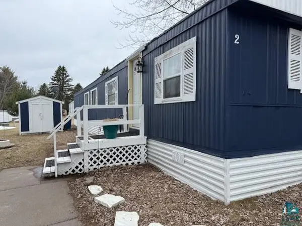 2 Korda Dr, Duluth, MN 55808