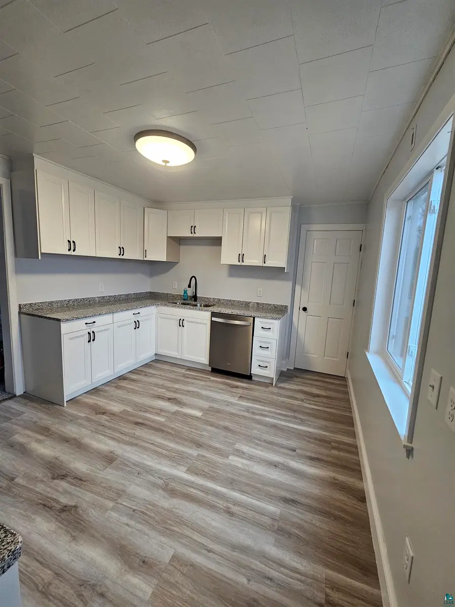 3418 Grand Ave, Duluth, MN 55807 - #3