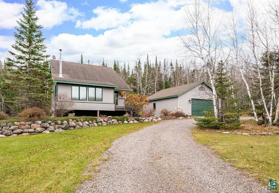19 Reed Dr, Silver Bay, MN 55614 - #2