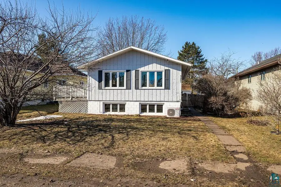 9237 Orchard St, Duluth, MN 55810 - #2