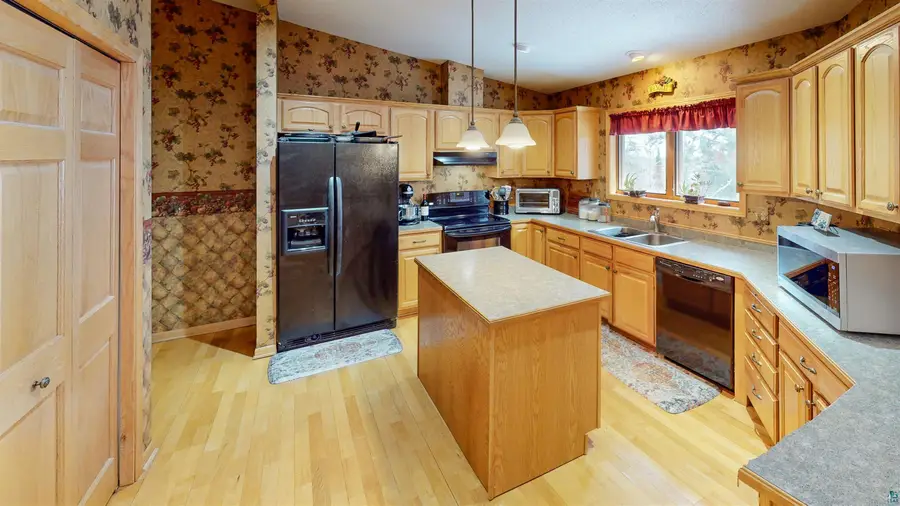 1804 Hwy 61 E, Grand Marais, MN 55604 - #3