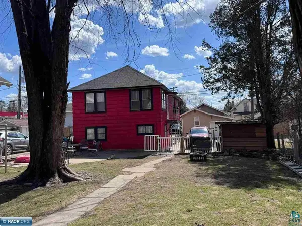 212 S 10th St, Virginia, MN 55792