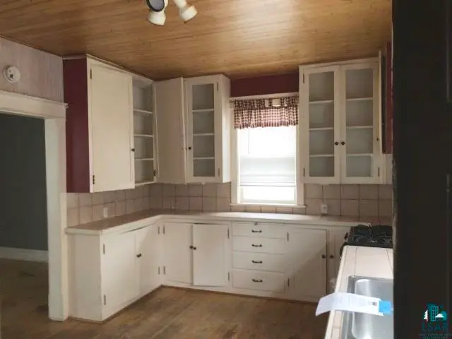 517 N 22nd Ave W, Duluth, MN 55806 - #2