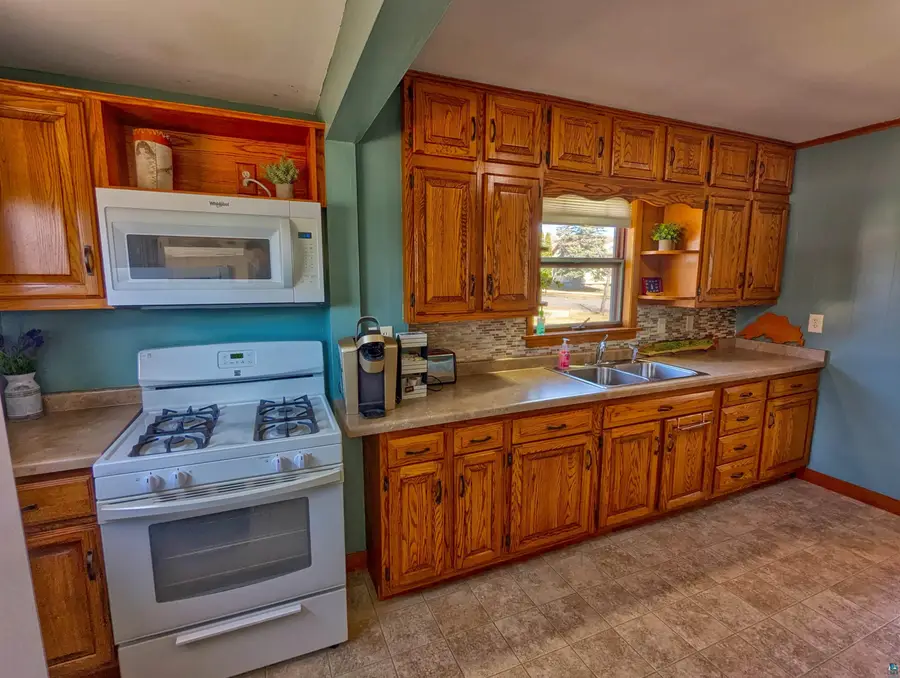 5633 Oakes Ave, Superior, WI 54880 - #3