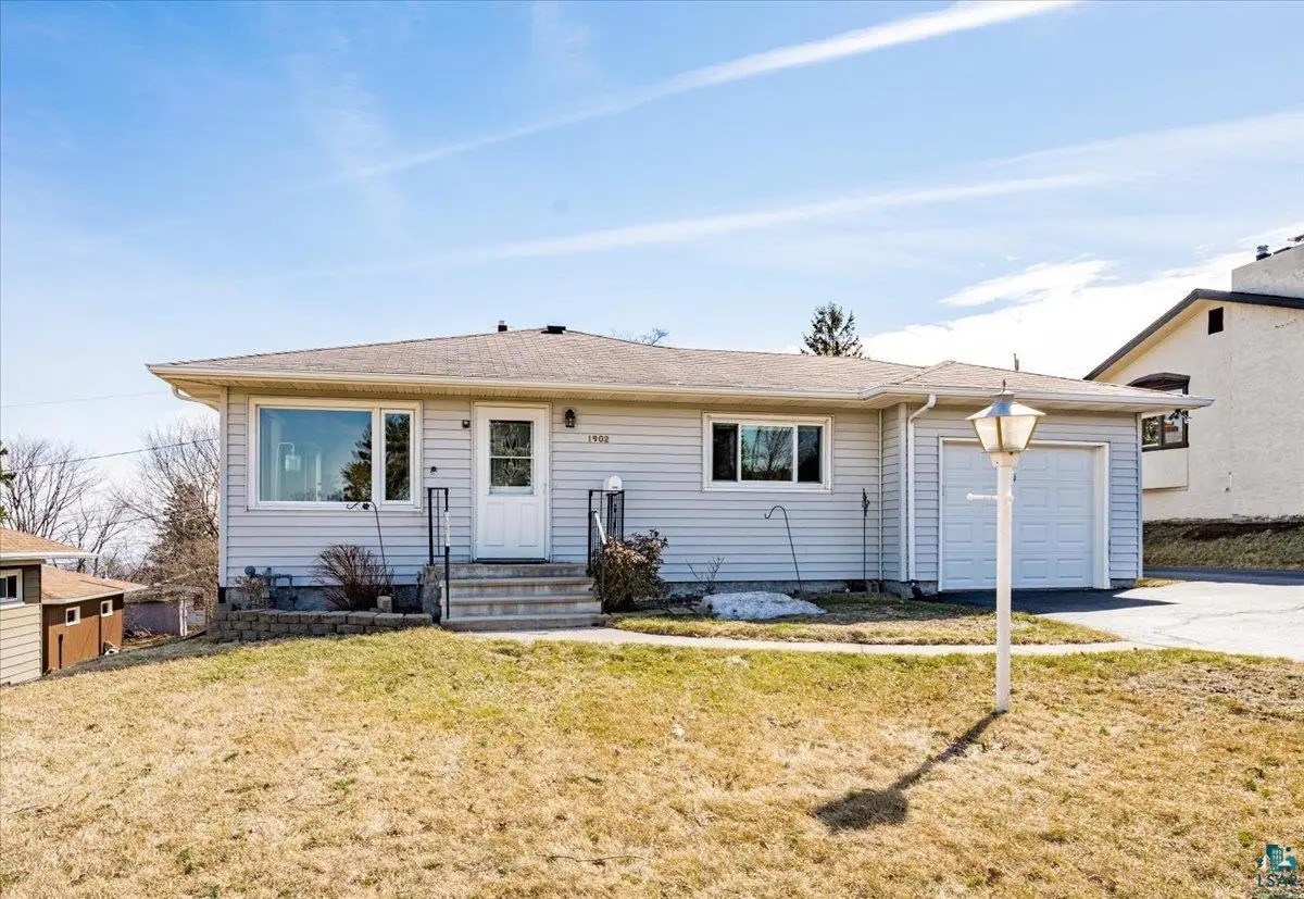 1902 Tyrol St, Duluth, MN 55811 - #1