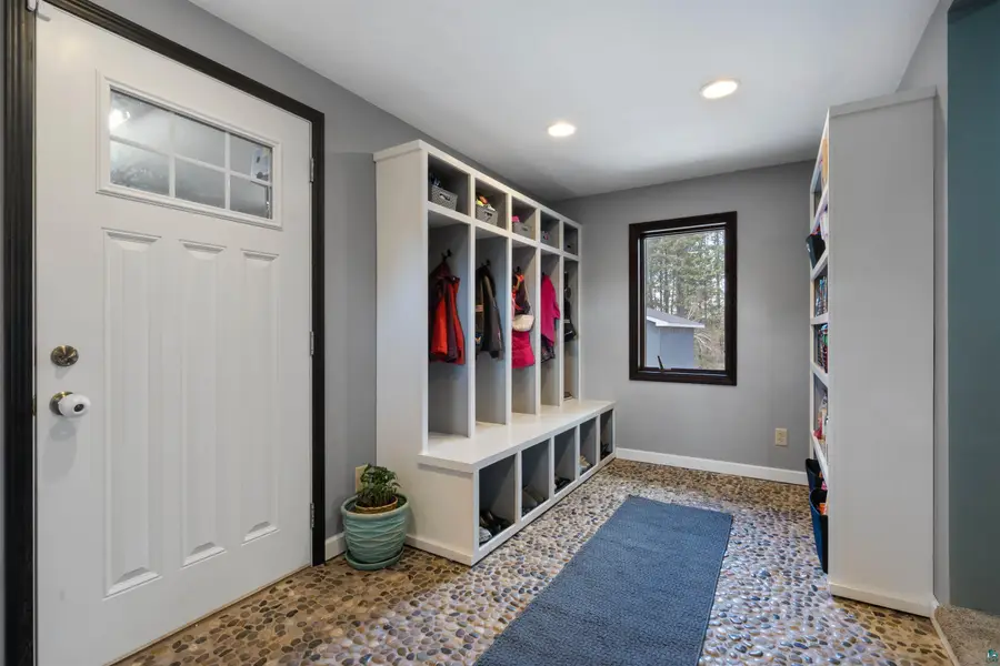 5555 St. Louis River Rd, Hermantown, MN 55810 - #2