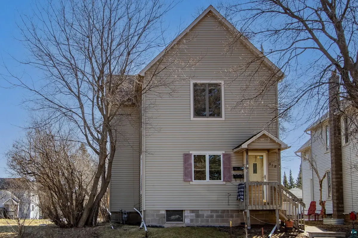 318 S 58th Ave W, Duluth, MN 55807 - #1