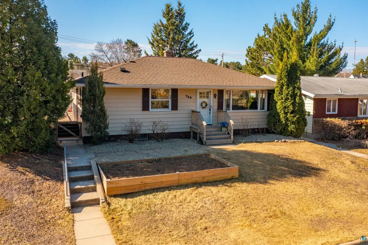 712 E Pattison St, Ely, MN 55731 - #1