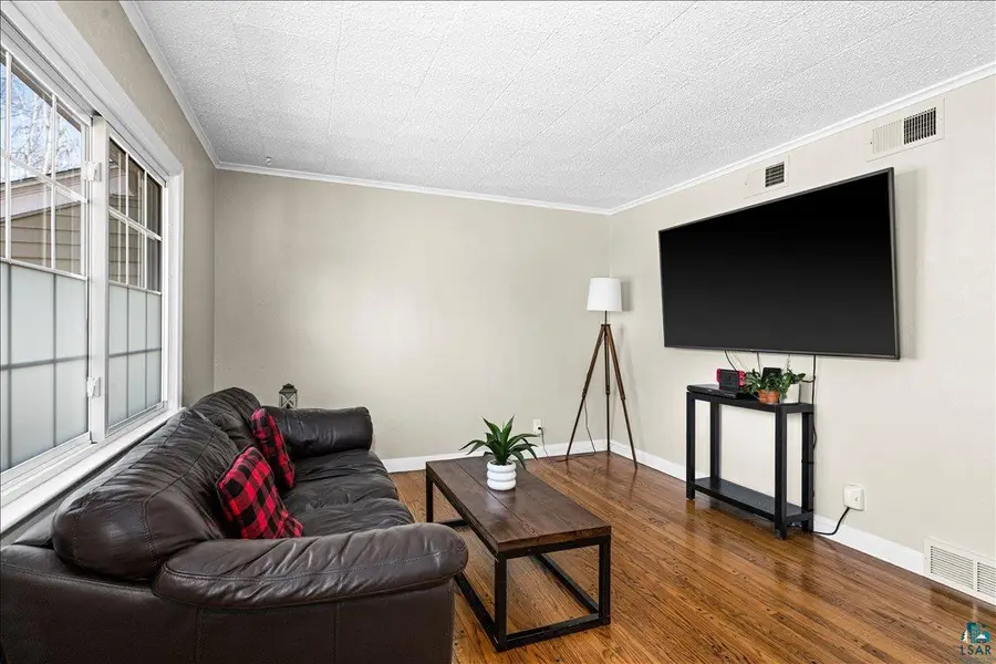 240 W Redwing St, Duluth, MN 55803 - #3