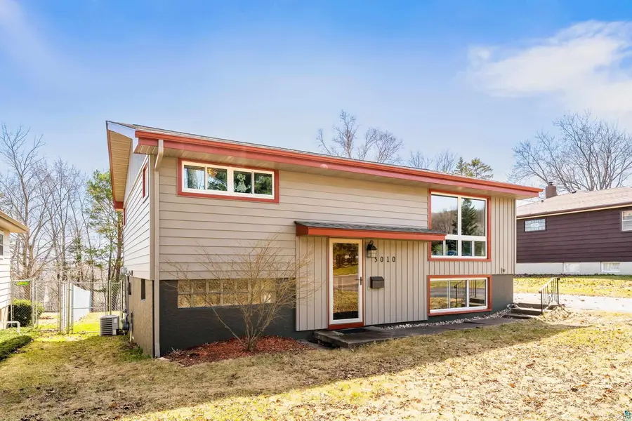 5010 Avondale St, Duluth, MN 55804 - #2