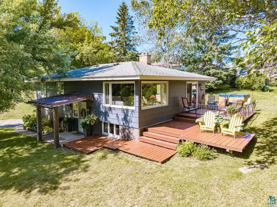 1905 Hutchinson Rd, Duluth, MN 55811 - #2