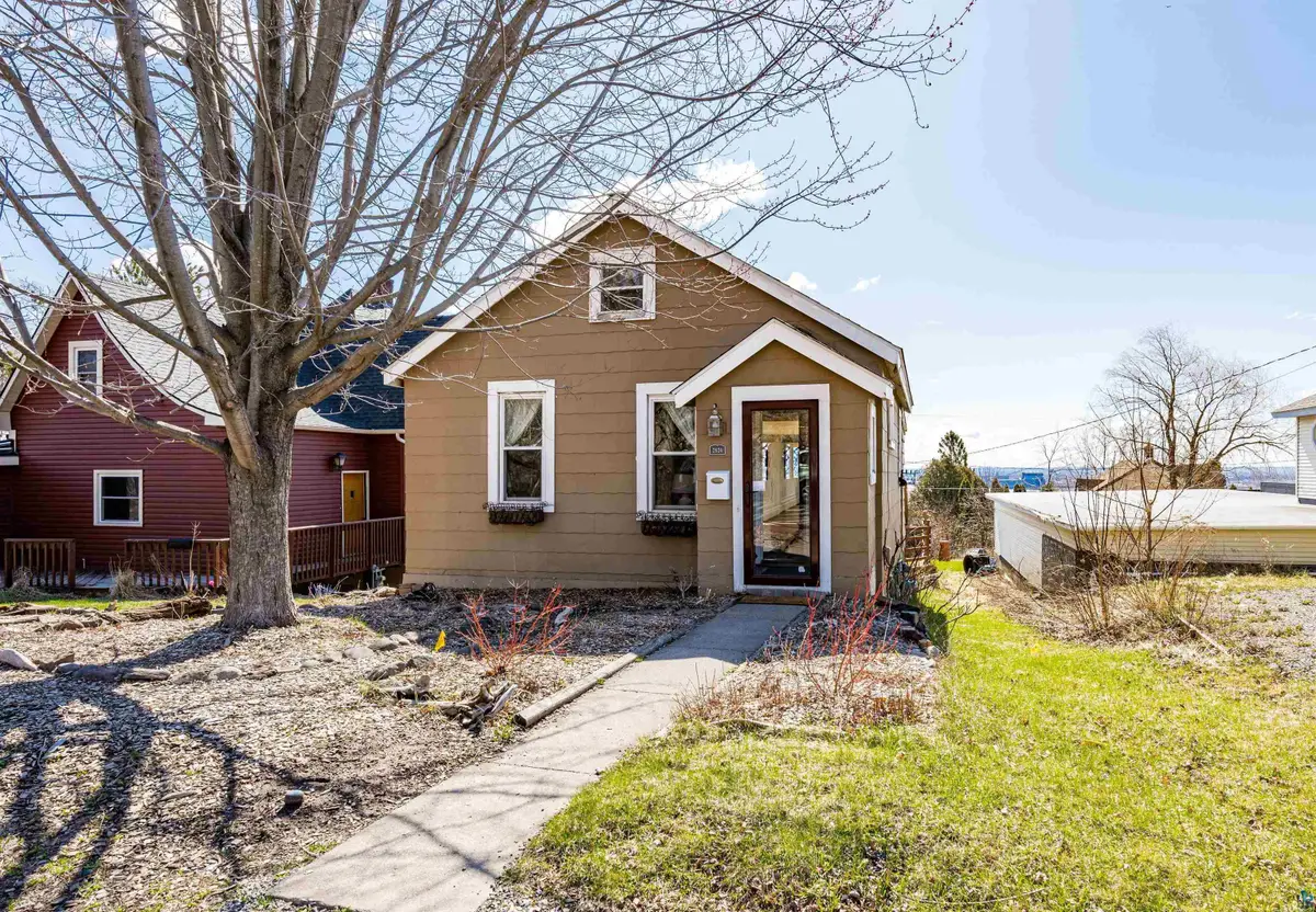2624 W 10th St, Duluth, MN 55806 - #1