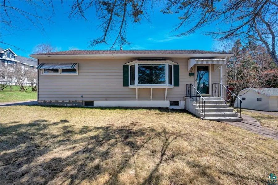 526 N 60th Ave E, Duluth, MN 55804 - #2